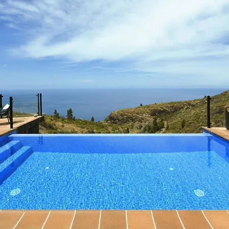 Casa Pino Arujo Holiday home