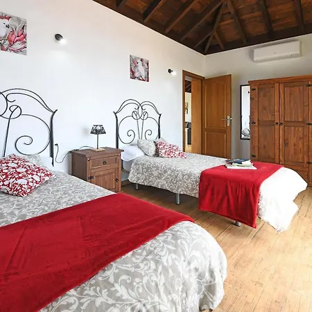 Casa Pino Arujo Tijarafe