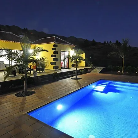 Casa Pino Arujo Tijarafe