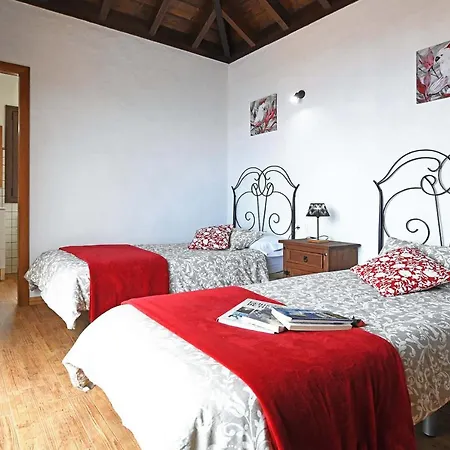 Casa Pino Arujo